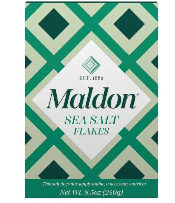 Maldon Salt, Sea Salt Flakes, 8.5 oz (240 g), Kosher, Natural, Unique Gourmet Pyramid Shaped Salt Flakes, Perfect for a Wide Range of Dishes, Hand-Harvested for Four Generations (Packaging May vary)