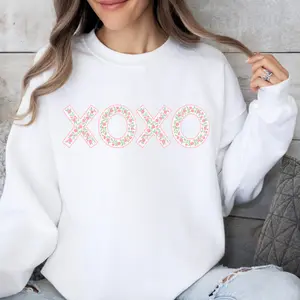 xoxo floral sweatshirt with pink flowers