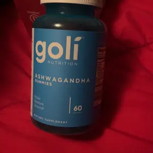 Product Review of Goli Ashwagandha & Vitamin D Gummy - Mixed Berry, KSM-66, Vegan, Plant Based, Non-GMO, Gluten-Free & Gelatin Free. America's #1 Ashwagandha Brand from j**4