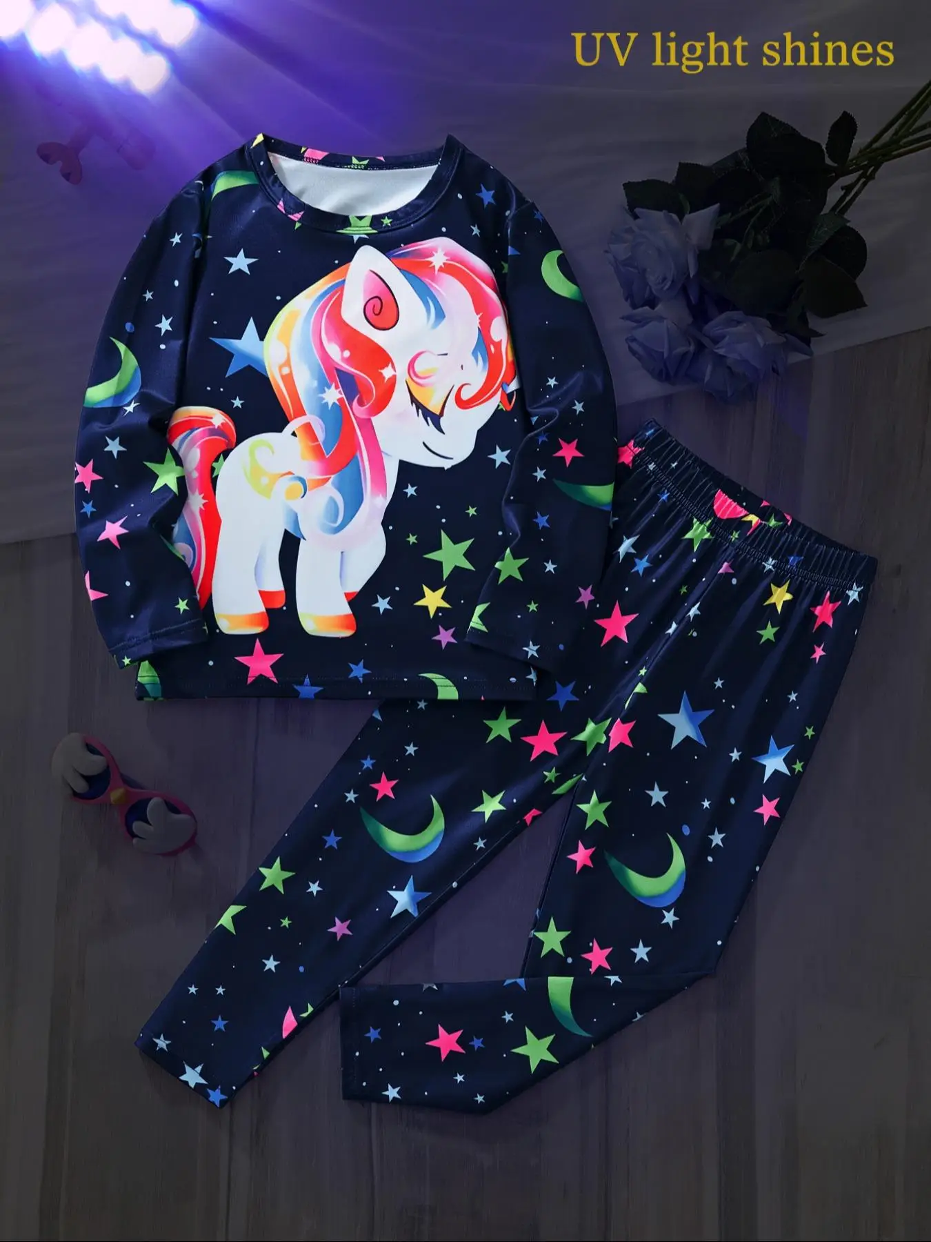 Toddler Girl's Cartoon Unicorn Theme Print Luminous Sweatshirt & Pants Two-piece Set, Cute Glow in The Dark Long Sleeve Round Neck Pullover & Trousers