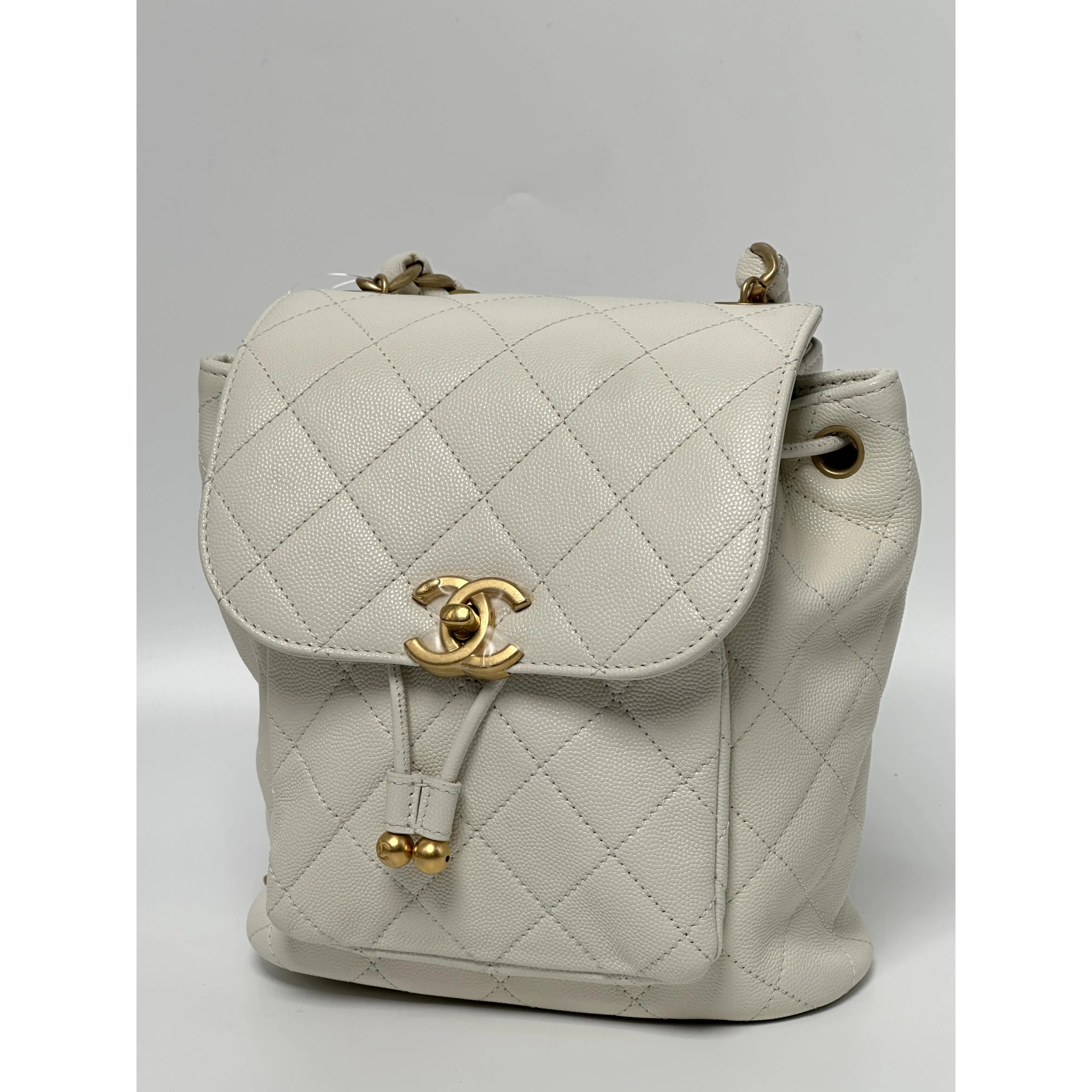 Pre-owned CHANEL LEATHER Backpacks White Quilted CC Backpack P034CC