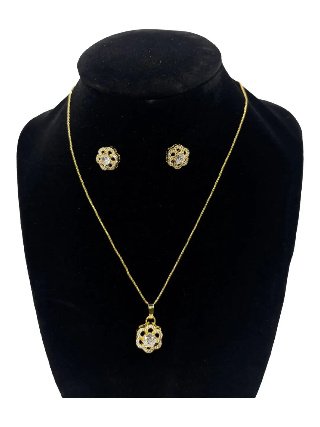 18K Gold-Coated Daisy Pendant and Earring Set with Cubic Zirconia Crystals