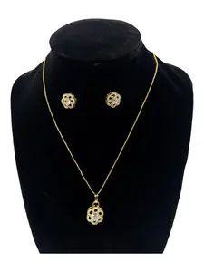 18K Gold-Coated Daisy Pendant and Earring Set with Cubic Zirconia Crystals