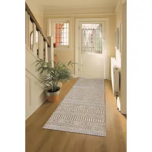 Lush Decor ORLY Indoor/Outdoor Power Loomed Polypropylene Low Profile Area Rug - Transitional Stripe Casual Neutral  (Stripe)