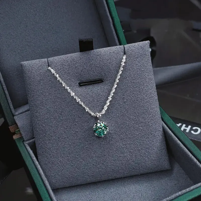 2 carat silver white green Mozambique st