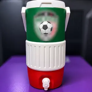 Green White Red Can Cooler