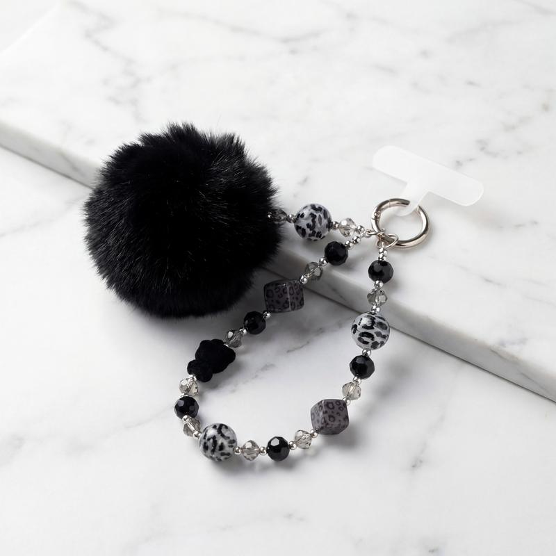 Minimalist Phone Charm Strap with Beads & Plush Pom – Cute Wrist Lanyard Keychain for Phone Case, Stylish Daily Accessory
