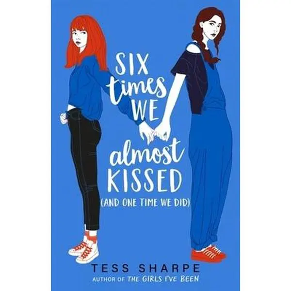 USED Book - Six times we almost kissed by Tess Sharpe (Paperback) - english
