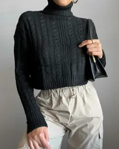 ROXY CROPPED SWEATER - BLACK