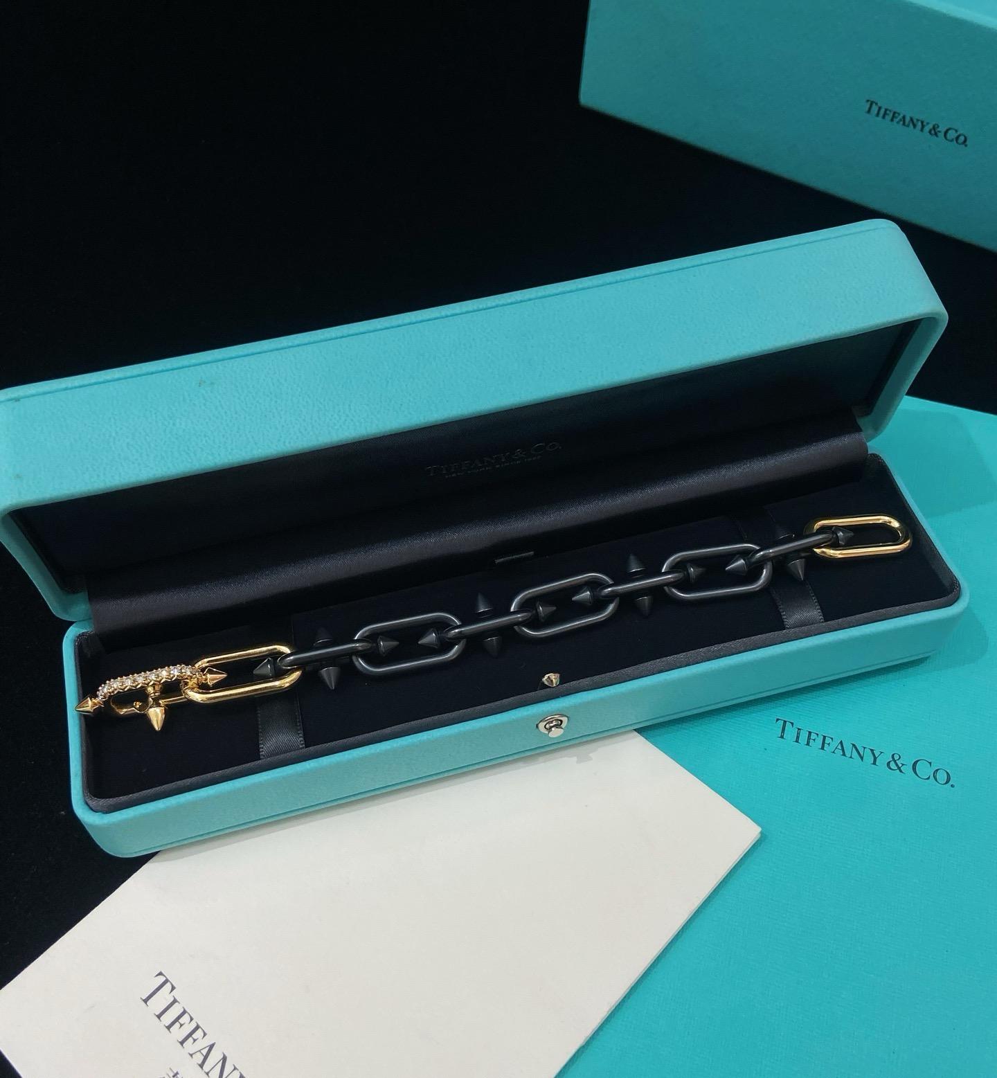 Pre-owned Tiffany & Co. x Pharrell Williams Titan Trident 18K Gold Bracelet, Limited Collab Edition, Titanium & 18K Yellow Gold, Medium Size, 7.68'' Length