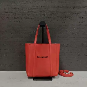 Pre-owned Balenciaga Leather Shoulder Bags 7.8'' R2589 Shoulder Bag C14305132458 0328 T1 Chloe