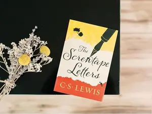 The Screwtape Letters (The C.S. Lewis Signature Classics)