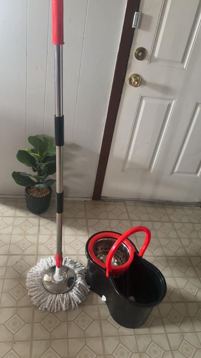 Item: 61"Handle+Bucket+Replacement Heads*3