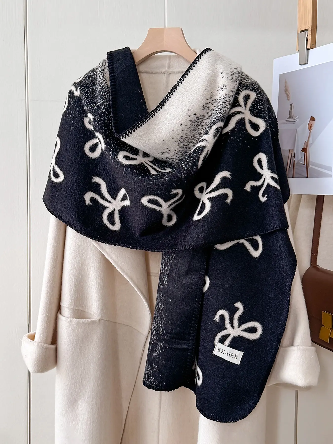 Women's Elegant Bow Print Shawl, Soft Thick Feel Scarf, Perfect