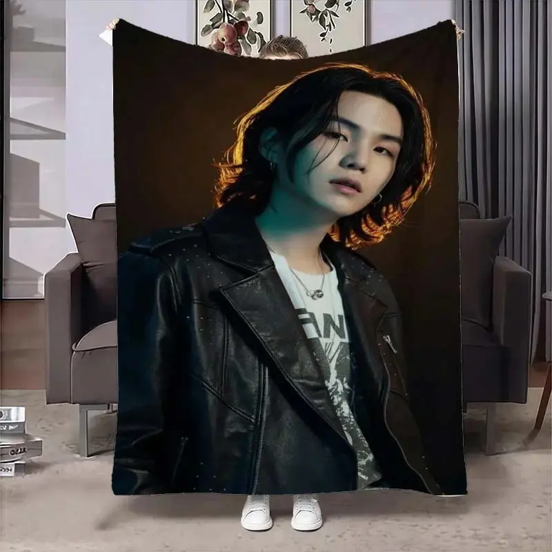 Trendy Modern Hip-Hop Artist Stylized Graphic Flannel Throw Blanket, Ultra Soft Warm Fabric with Popular Social Media Aesthetic, All-Season Multi-purpose Blanket for Indoor Sofa Naps, Outdoor Travel & Camping Scenarios