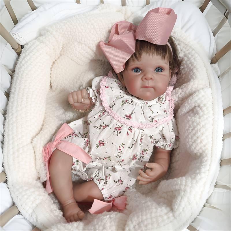 Lifelike Reborn Baby Dolls 18 Inch Realistic Newborn Baby Doll Soft Body Real Life Baby Dolls Girl with Accessories Gifts for Kids Age 3 + & Collection