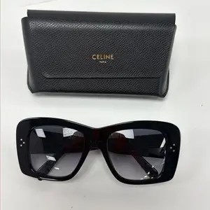 Pre-owned N26031782 Celine Sunglasses Black Acetate