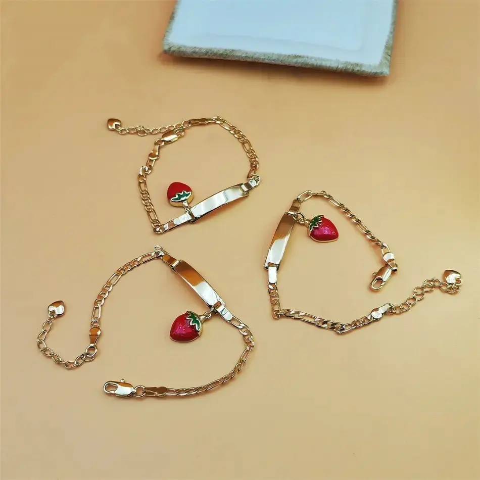 Customizable Strawberry Pendant Sports Wristband - Unique Accessory with Sweet Design, Curved Blank Nameplate Chain, Versatile Jewelry for Those Who Love Stylish New Jewelry Personalization & Style, Fruit, Casual Wear, Strawberry Charm, Bracelet, Cute, Cu