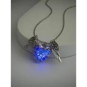 Hollow out Heart & Wing Design Pendant Necklace,  Fashionable Luminous Jewelry for Women for Gift, Elegant Fashion Accessories for Daily Wear, Valentine's Day, GiftGift