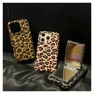 Personalized leopard leather mirror mobile phone case iPhone17 16 15 14 13 12promax makeup mirror mobile phone holder European and American protective cover high-end simple 2025 new autumn and winter women