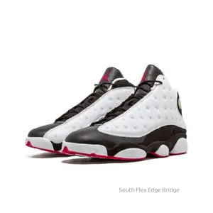 Retro-chic, trendy, versatile, durable, non-slip, black and white color scheme, 2018 sports basketball shoes