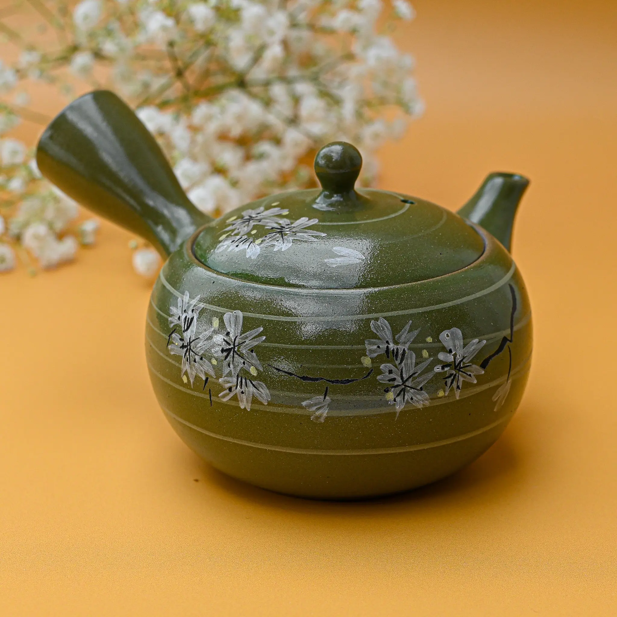 Green Kyusu with Flowers - Japanese Handmade Teapot with Premium Tea Strainer - 12 fl oz/360ml