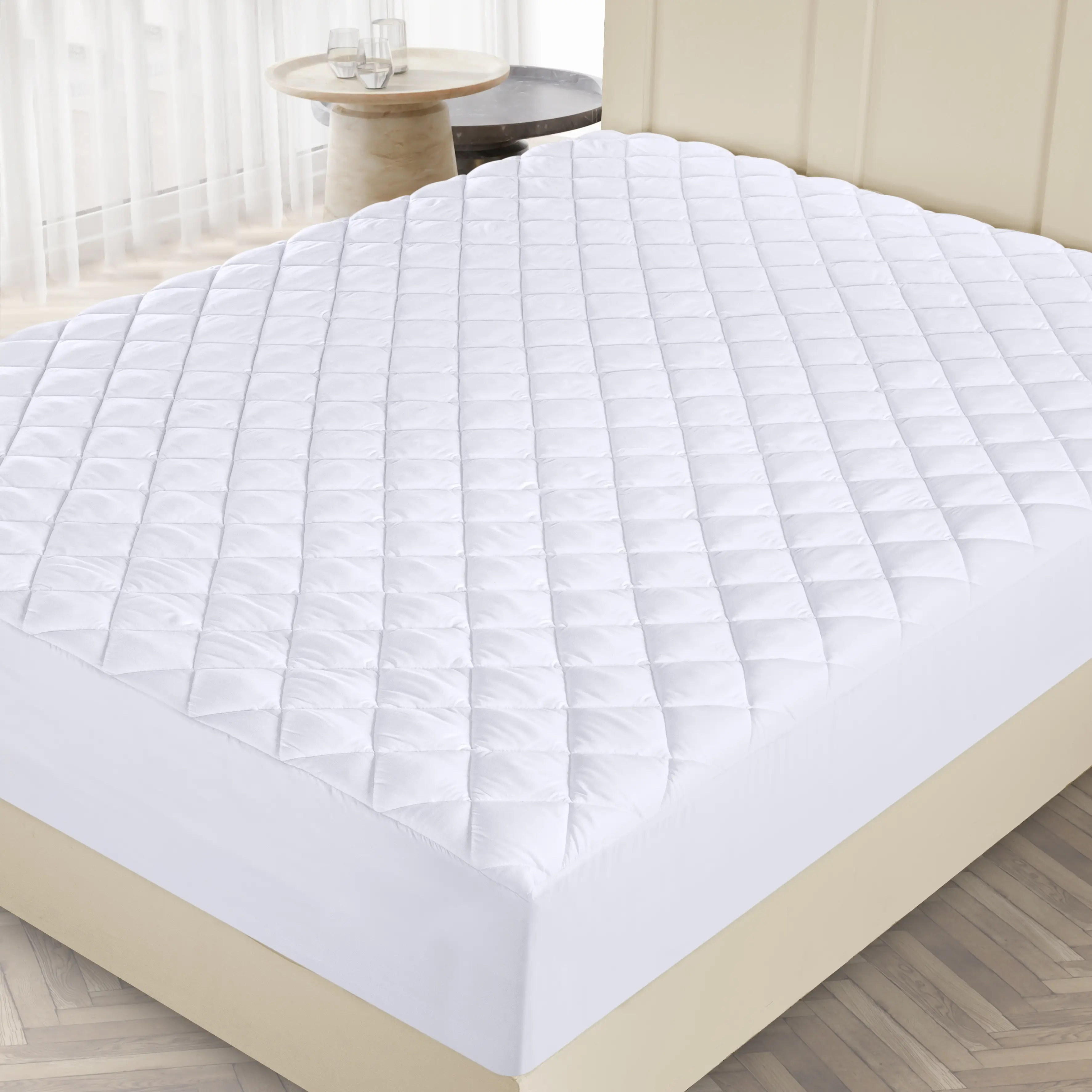 Utopia Bedding Quilted Fitted Queen Mattress Pad, Soft & Elastic Fit Mattress Protector, Stretches Deep up to 16 In, Durable White Fiberfill Polyester