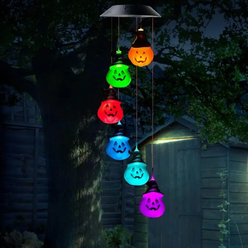 Skeleton-shaped solar-powered wind chime lights, skeleton decorations, suitable for outdoor use, color-changing decorative LED wind chimes, skeleton-themed birthday gifts, perfect for themed parties and haunted house parties
