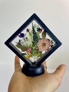 Unique Real Pressed Flowers Frame| Wall Decor | Dried Flowers | Random