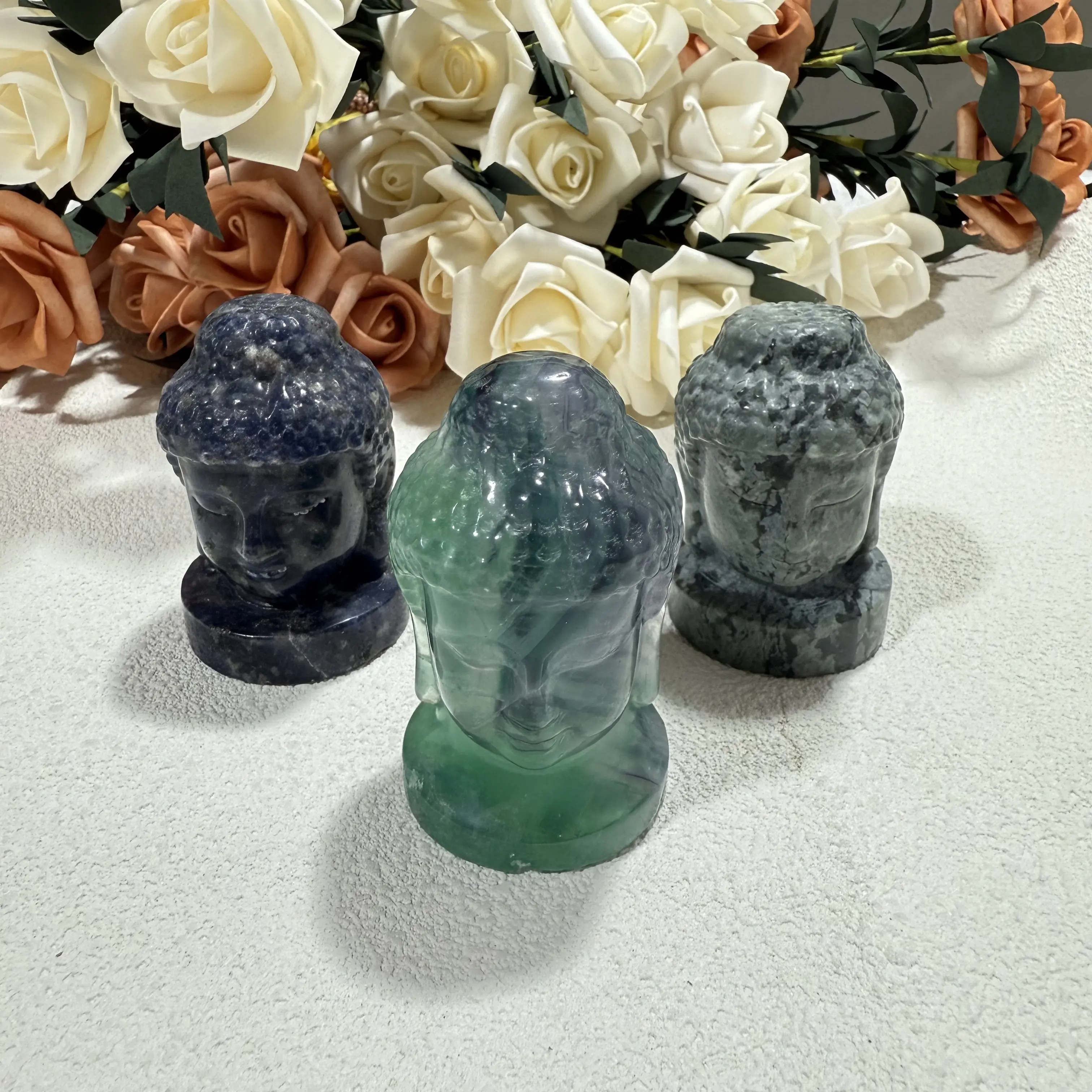 Ig Crystal Natural Crystal Buddha Headdress Sculpture, Handmade Sculpture, Buddhist Religious Statue, Sculpture Sculpture Series, Suitable For User's Home Decoration Official Room Decoration