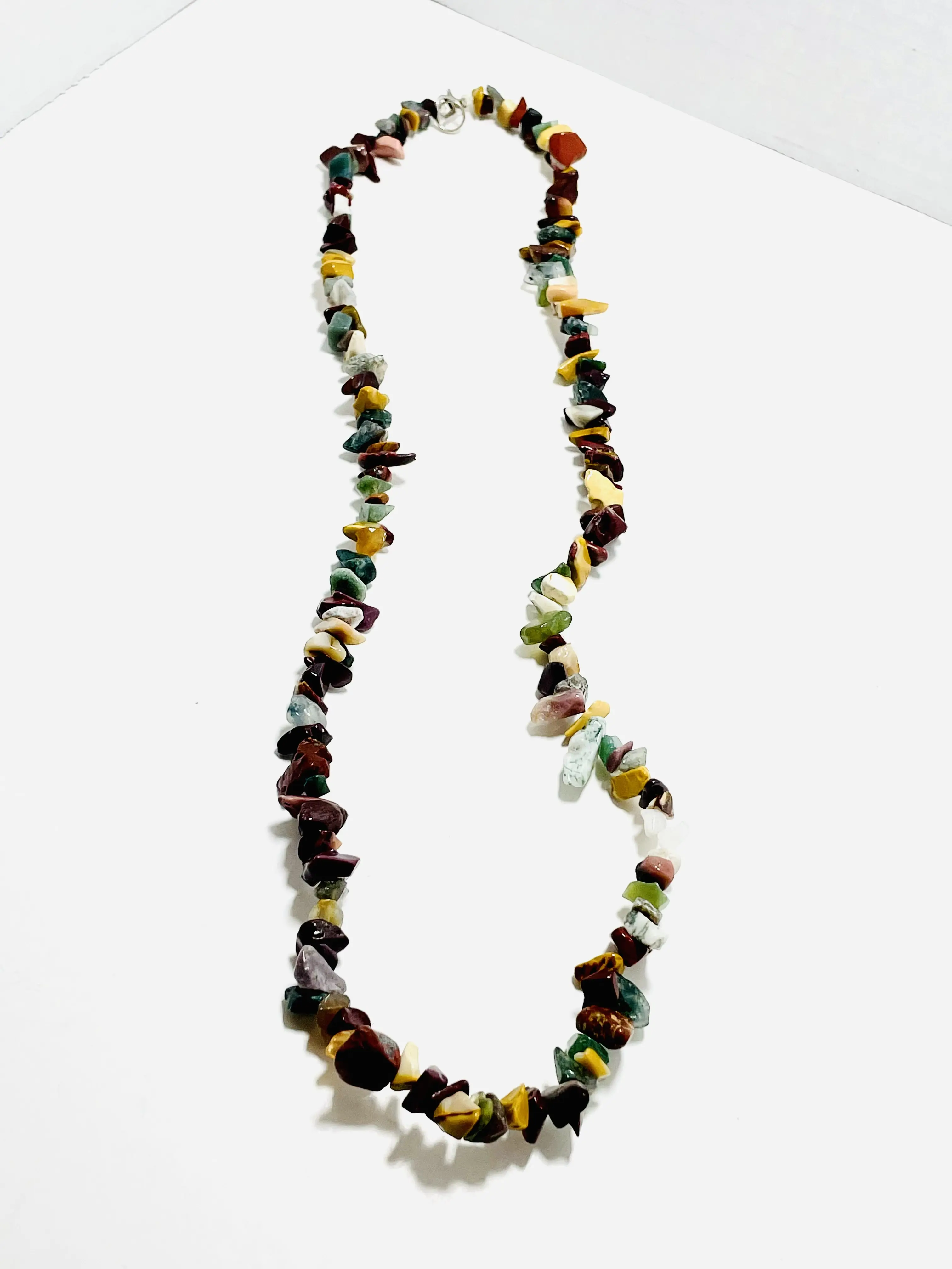 Chipped Mookaite Necklace – 25.5" Earth Flow | Mad Mellow