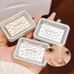3-shade highlighter, highlighter powder, glitter highlighter, illuminating highlighter, diamond highlighter, mashed potato highlighter, facial highlighting, ultra-glitter highlighter, dewy highlighter, diamond-dust highlighter, Glowy highlighter