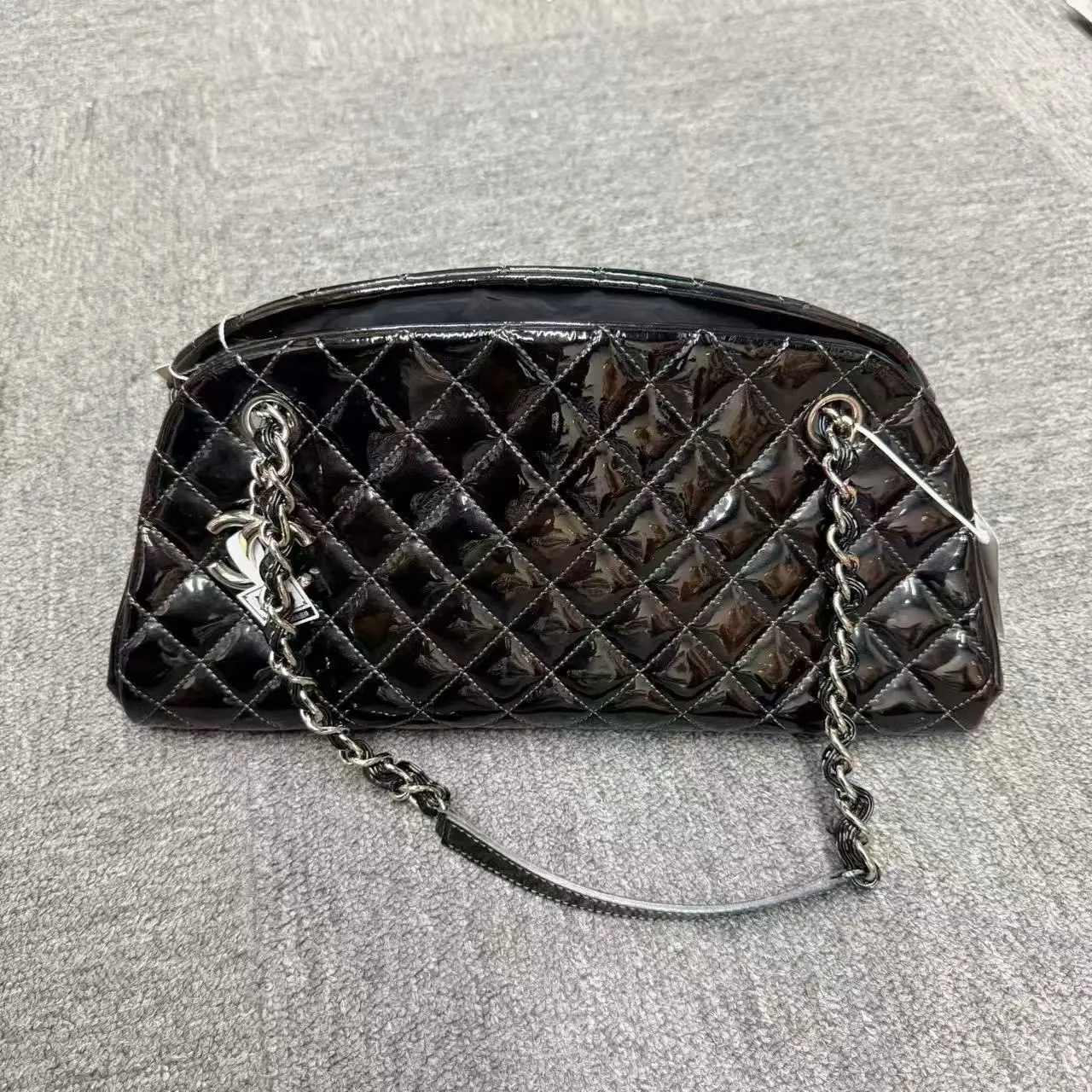 Pre-owned CHANEL Pre loved Black Patent Quilted Bowling Shoulder Bag Silver Chain Hardware
