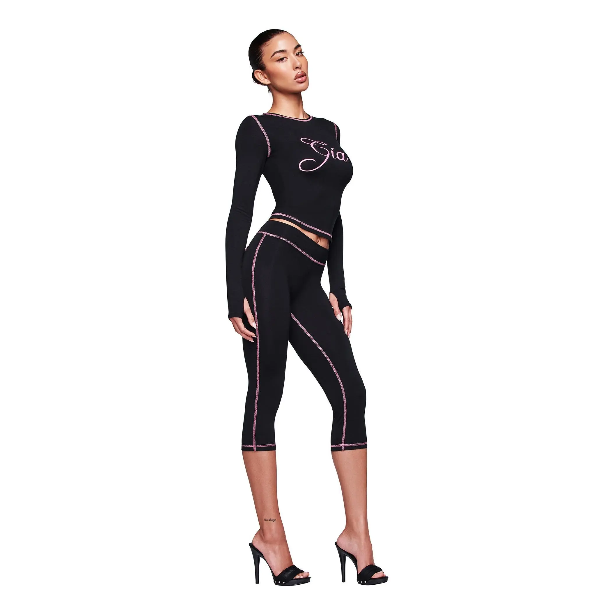 BLARE CAPRI - BLACK
