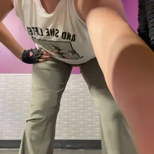 YEOREO Eddiy Leggings High-Waist Straight-Leg No Front Seam Buttery Soft Gym Yoga Pants for Women Fitness Tights