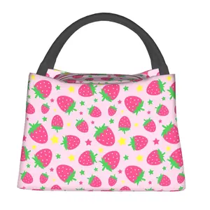 Lunch bag for men and women, reusable hand-held insulation bag,strawberry and star pattern, is an essential item for outdoor camping and daily commuting. It is made of safe and durable insulation material, with a portable and stylish design