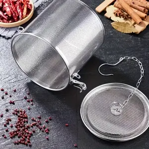Durable stainless steel fine mesh spice steeper, Tea strainer with long chain - ideal for loose leaf teas, herbs, soups and seasonings - reusable kitchen tool for easy brewing and filtration, functional design, chain suspension steeper