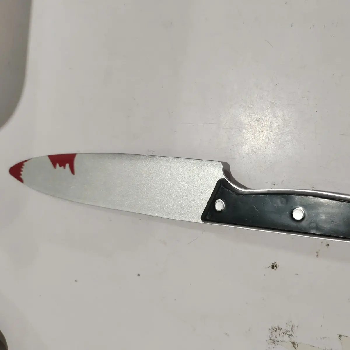 Prop knife