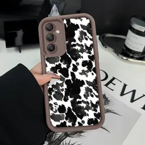 TPU Phone Case for Samsung Galaxy S25 S24 S23 S22 S21 A13 A14 A15 A16 A17 A33 A34 A35 A36 A52 A53 A54 Note20 Fe Plus Ultra Fashion Black And White Cow Print Pattern Pocket-Friendly Shockproof Silicone Protective Soft Smartphone Case