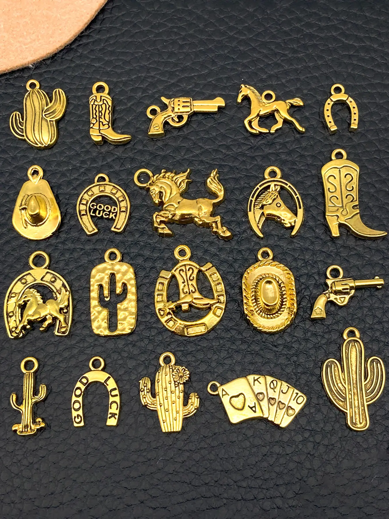 20pcs Western Cowboy Alloy Charms, Antique Boot Hat Horse Cactus Pendants, Ideal for Bracelet Jewelry Making
