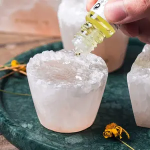 Nature Crystal Passive Diffuser Stone Essential Oil Diffuser Hand Carved Selenite Stone Diffuser Non Electric Oil Diffuser - Perfect for Meditation Reflection Bedroom Decoration