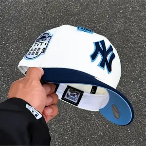New Era 59FIFTY/9FORTY New York Yankees MLB Cap - Adjustable Classic Baseball Hat
