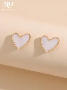 A pair of simple, elegant, sweet and cute heart-shaped earrings that are versatile for women's daily commuting and casual wear, Cute Jewelry