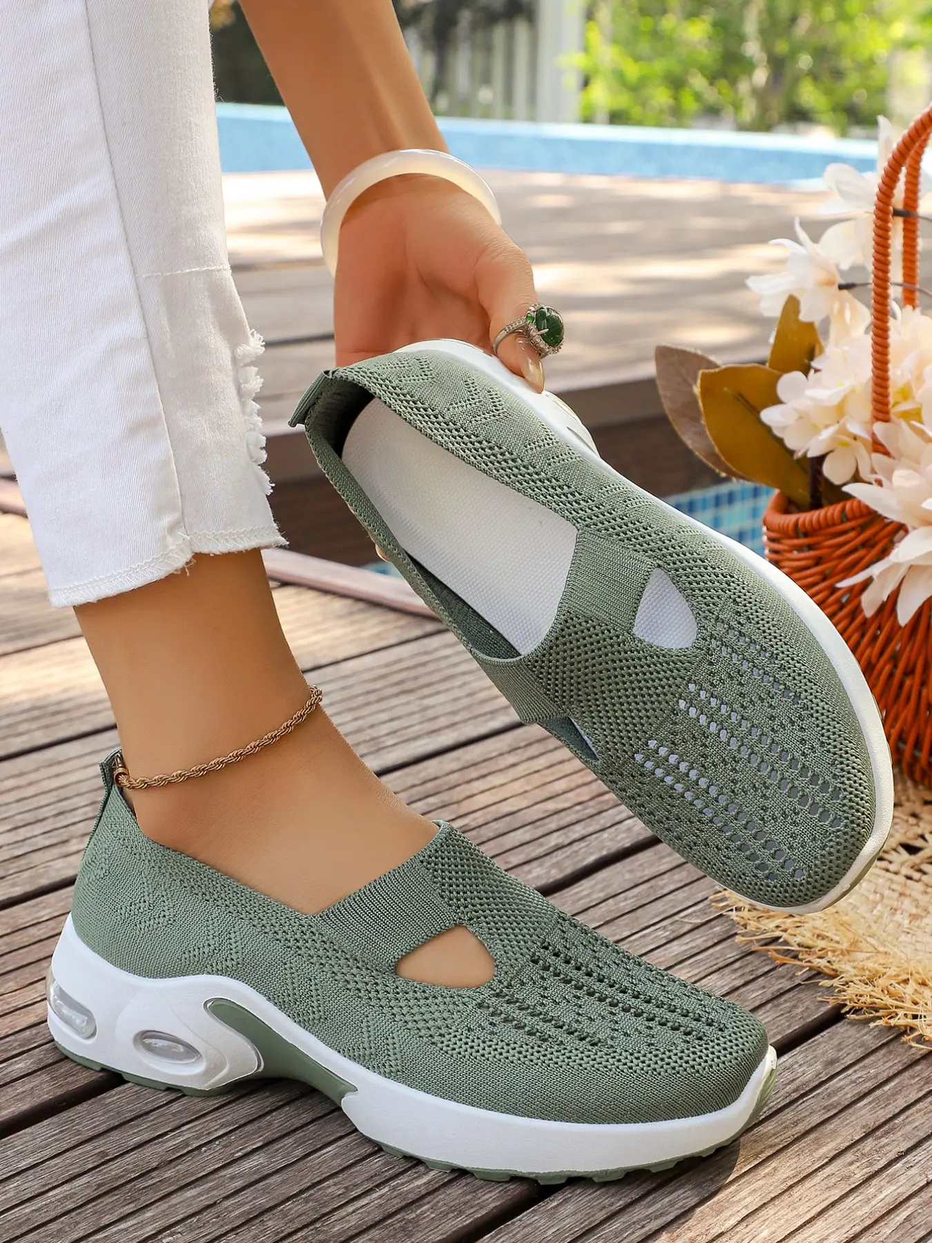 Women's Active Knit Slip-On Sneakers, Closed-Toe Shoes with Contoured Soles for Light Walks and Casual Activities, Walking Shoes, Lightweight Slip Ons, Casual Fashion Shoes