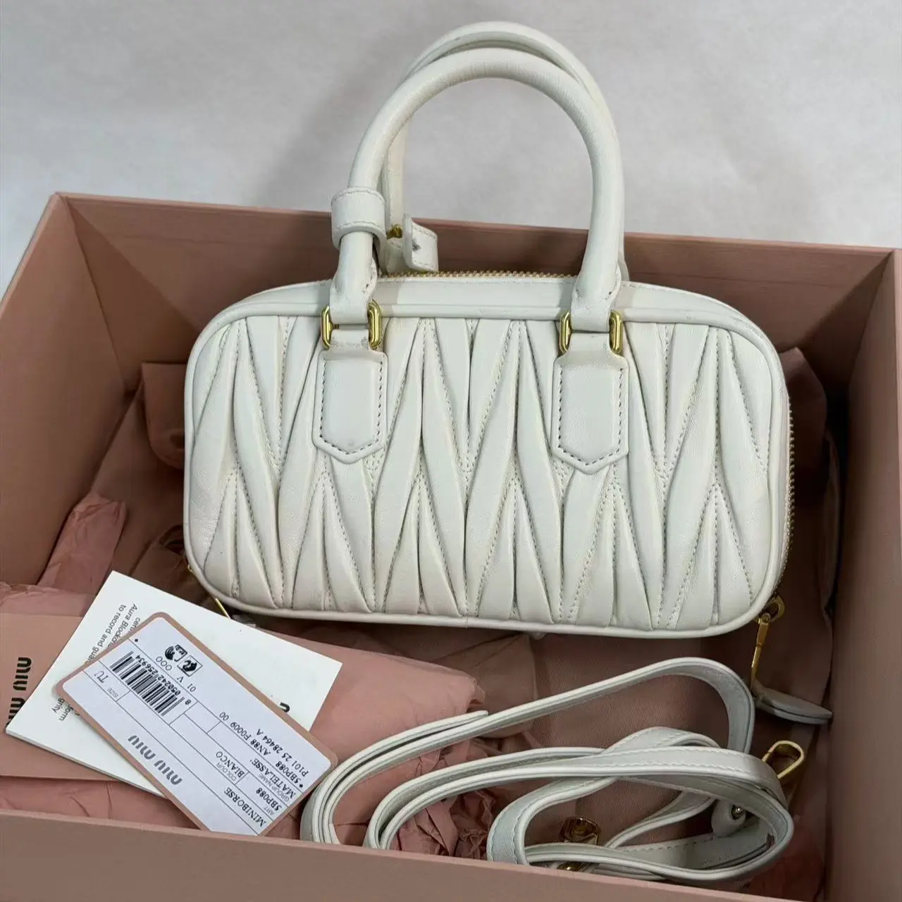 Pre-owned miu miu new white bowling bag