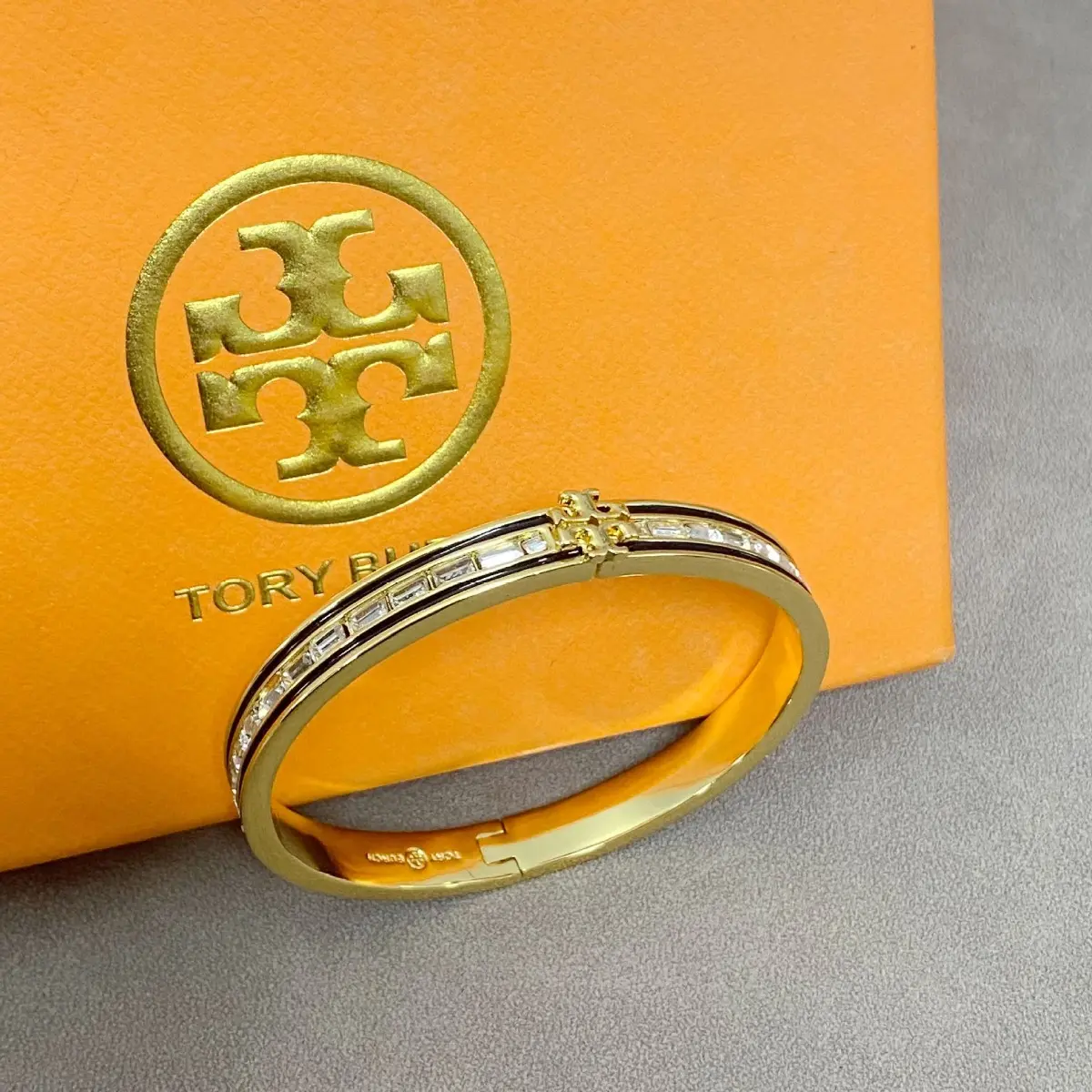 Tory Burch Crystal Inlaid Gold‑Tone Hinged Bangle Bracelet Women Fashion Jewelry