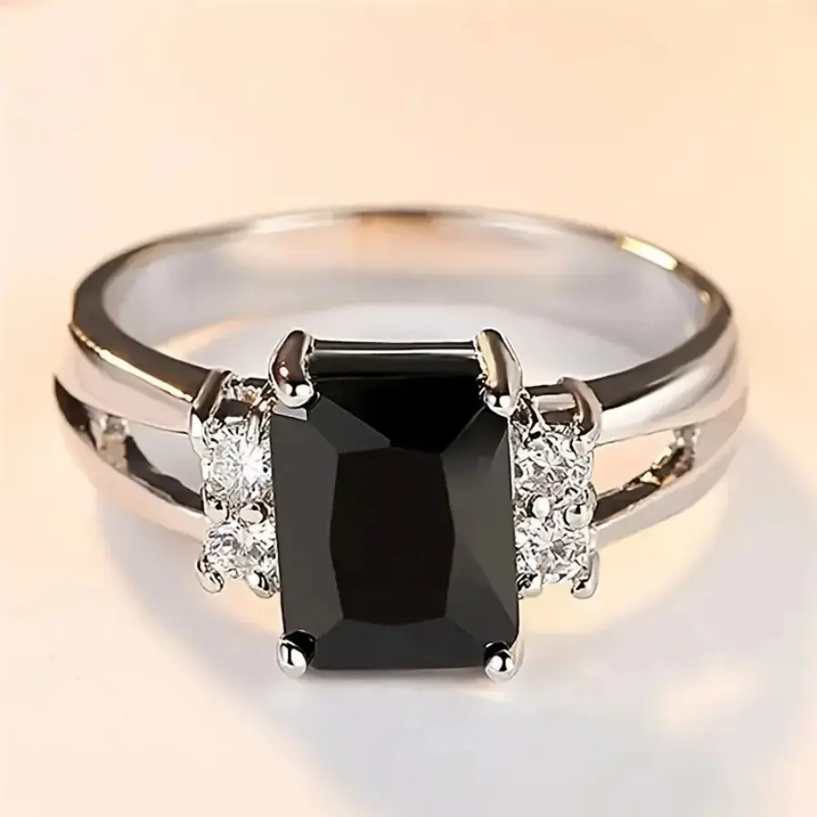 Women's Elegant Princess-Cut Black Synthetic Zirconia Ring - Copper Metal Engagement Jewelry, Romantic Commitment Gift for Valentine's Day, Anniversary