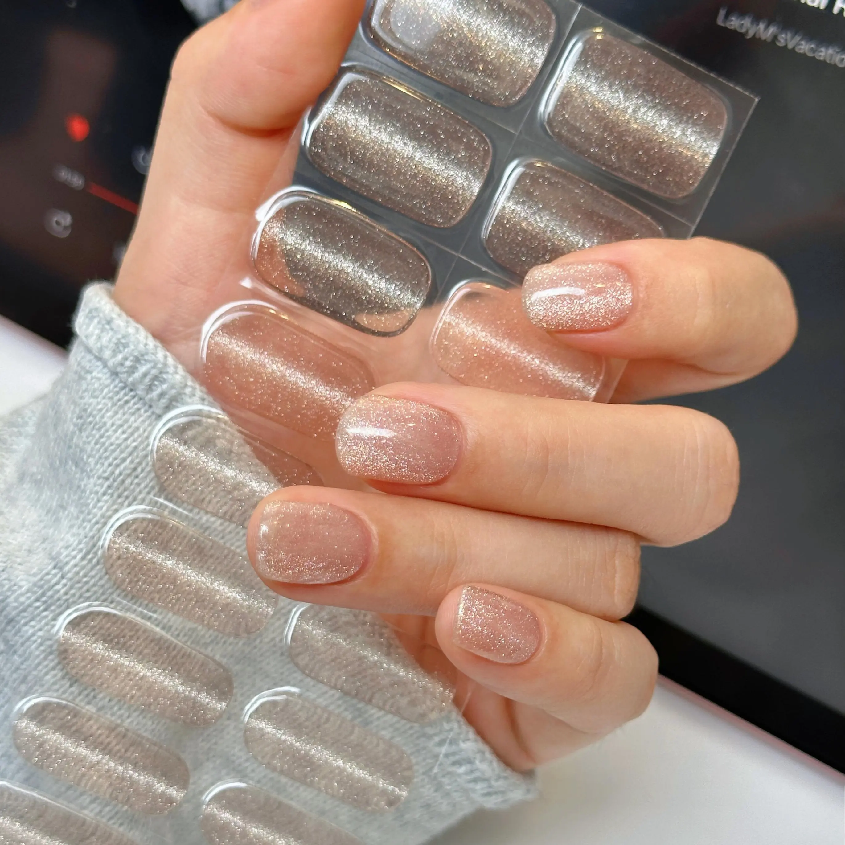KiWi Semi Cured Gel Nail Strips,Nude Champagne Cat‑Eye  20pcs UV Gel Nails Sticker, Nail Wraps UV for Home Nails DIY