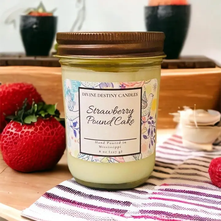 Strawberry Poundcake 8 oz Candle Strawberry Poundcake 8 oz Candle