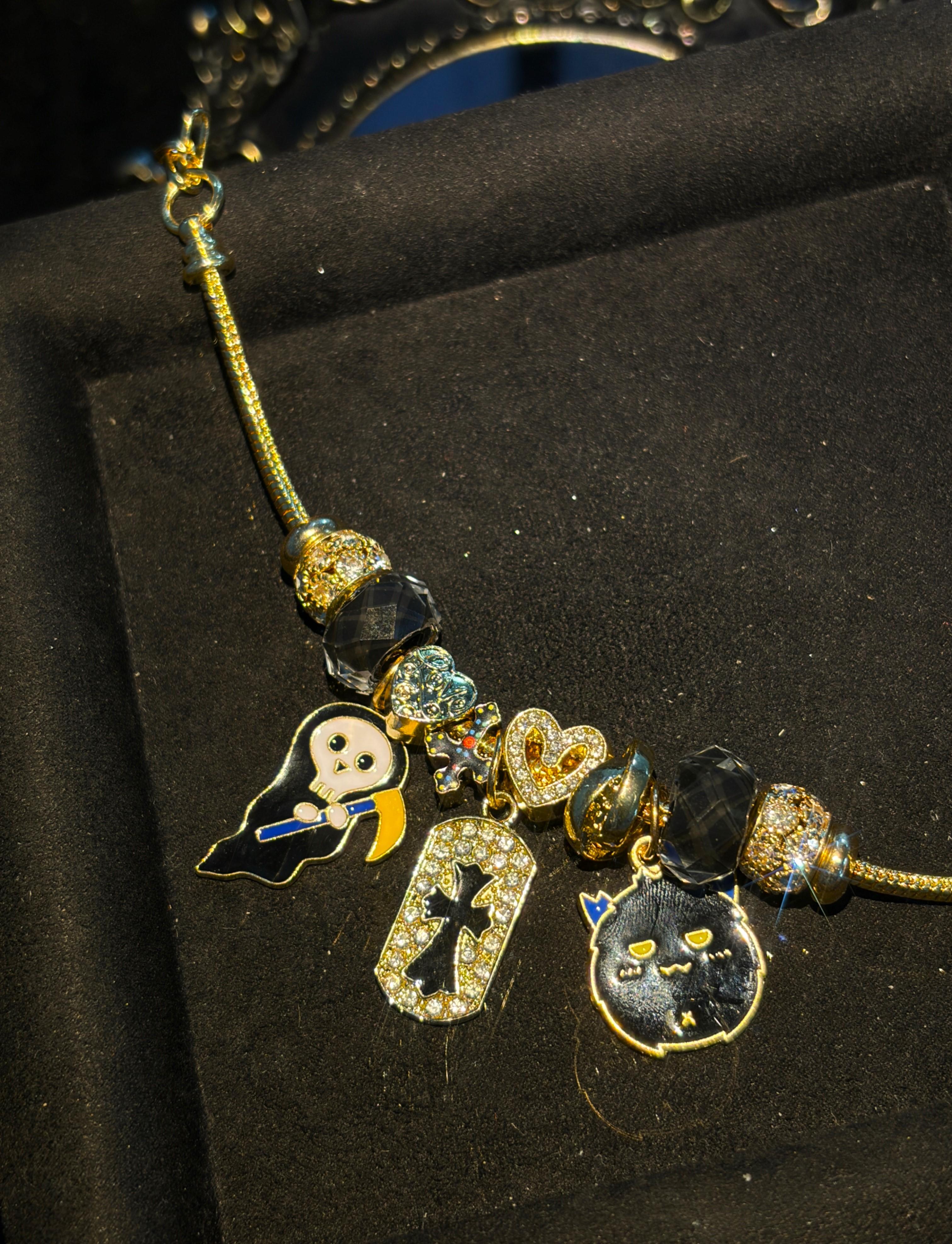 Gold Tone Gothic Beaded Charm Bracelet、Grim Reaper、Cross、Devil Heart Charms Bracelet、Dark Enamel Pendant Bracelet、Punk Party Layered Fashion Jewelry for Women Girls Gold Tone Gothic Beaded Charm Bracelet、Grim Reaper、Cross、Devil Heart Charms Bracelet、Dark Enamel Pendant Bracelet、Punk Party Layered Fashion Jewelry for Women Girls